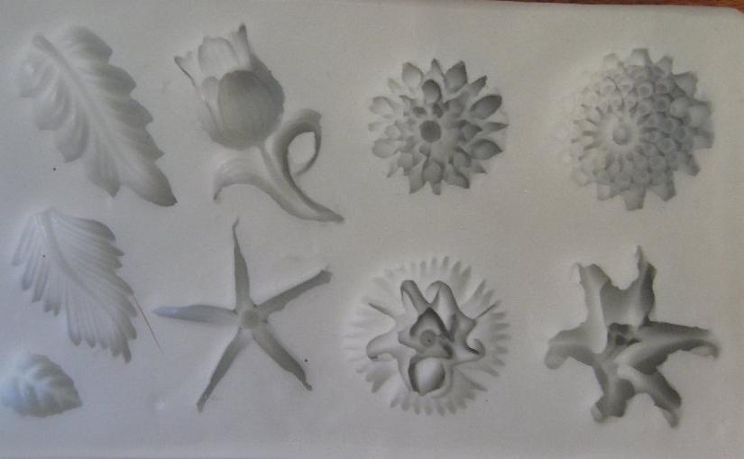 Assorted Flowers and Leaves Mold